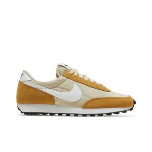 Nike Women’s Daybreak Rattan Sneakers